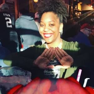 Meet your Posher, Regina